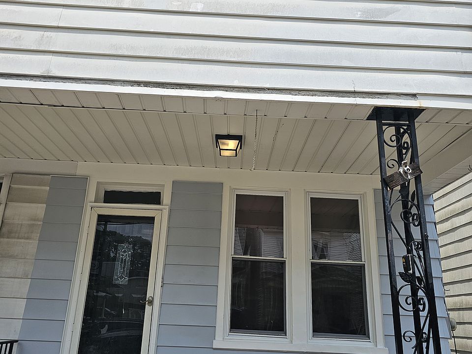 1st image of 107 Paxson Ave