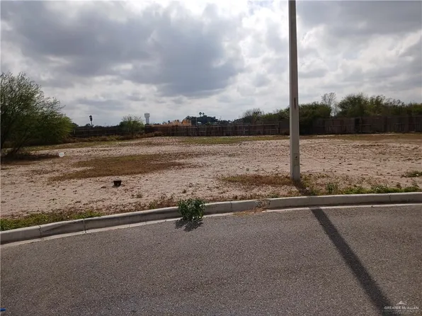 701 Thompson Rd, Mission, TX 78573