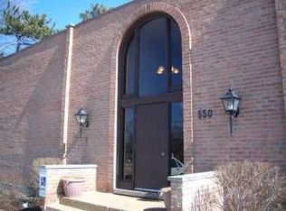 550 E Main St E #2C, Barrington, IL 60010