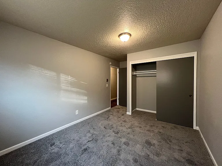 15220 SE Stark St #1-21 — Photo 53