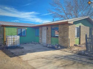 409 Lugar Del Creston St, Las Vegas, NM 87701