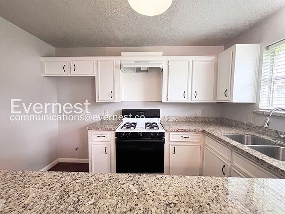 2nd image of 3615 Country Rd