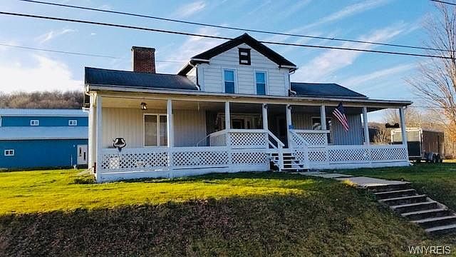 1st image of 221 Evans Ave