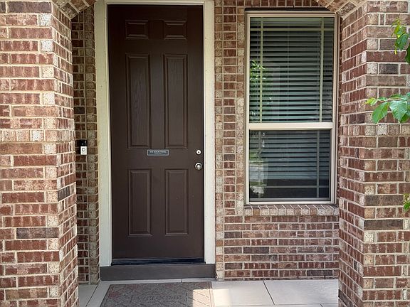 2nd image of 2068 COWAN DR