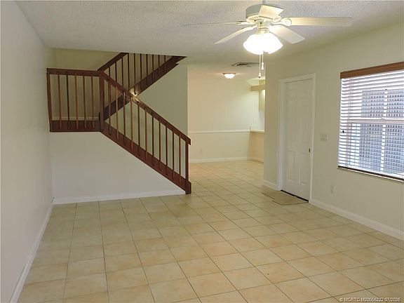 5th image of 2865 SW Lakemont Pl