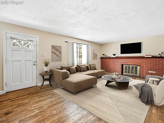 3rd image of 3414 Idlewood Ave