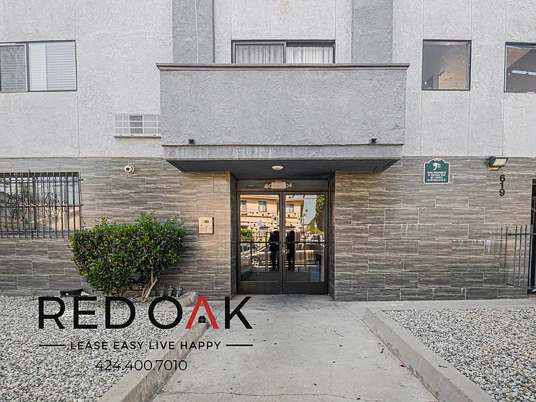 619 N Kingsley Dr #C — Photo 26