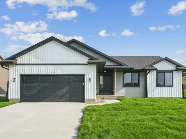 1820 Shady Grove Rd SW, Cedar Rapids, IA 52404