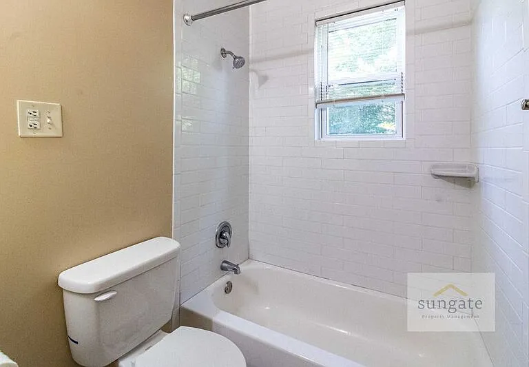 6017 Winthrope Ave — Photo 14