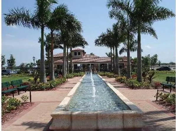 608 SW 147th Ter #540, Hollywood, FL 33027