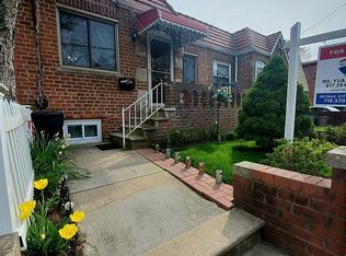 135-24 62nd Ave, Flushing, NY 11367