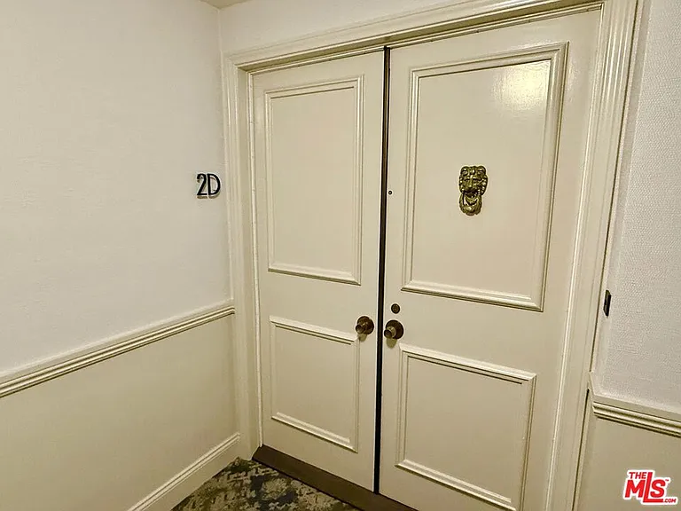 637 Wilcox Ave #2D — Photo 5