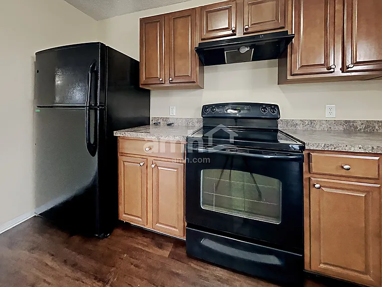 1268 Weston Dr — Photo 3