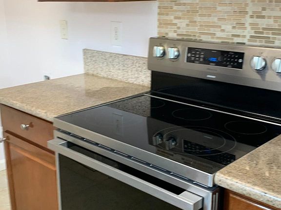 2nd image of 8415 S Meadow Bird Cir