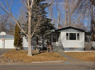 2311 Dickinson St, Miles City, MT 59301