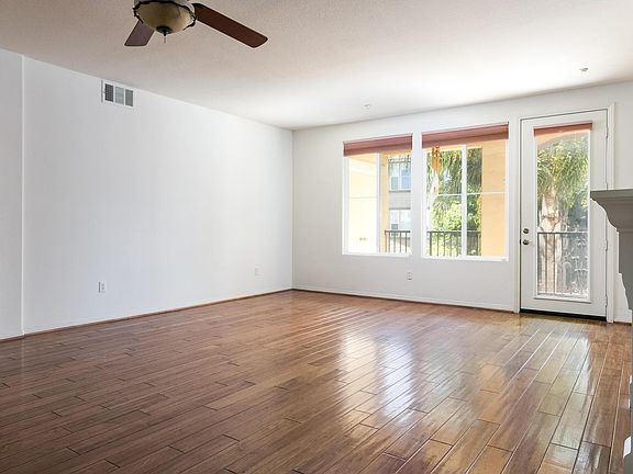 3rd image of 1708 Tanager St APT 201