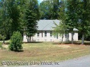15740 River Bend Trl, Lanexa, VA 23089