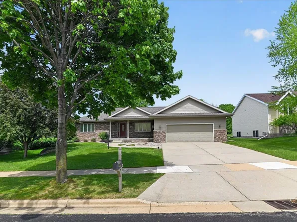 409 Badger Ln, Waunakee, WI 53597