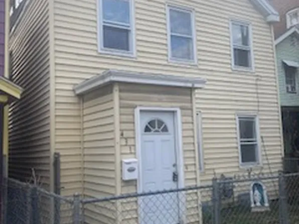 431 2nd St, Troy, NY 12180