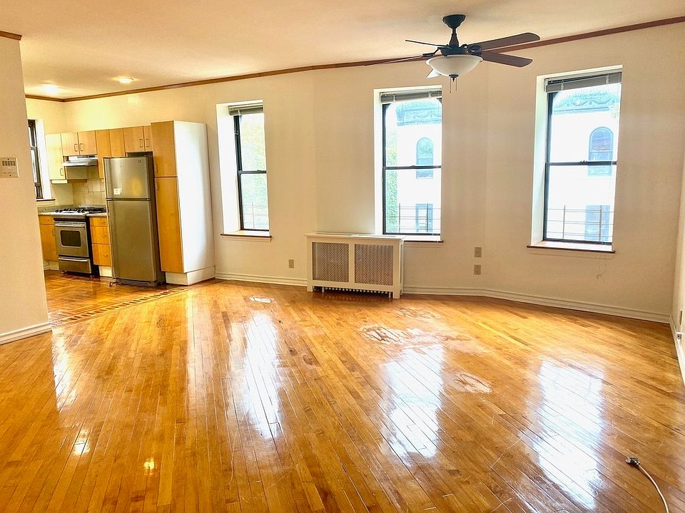 1st image of 189 8th Ave #4L
