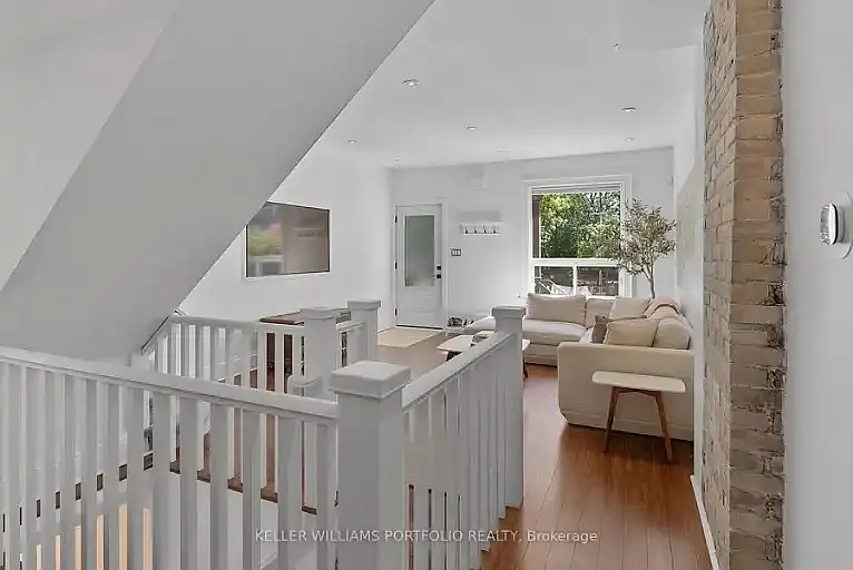 28 Tiverton Ave #1A — Photo 6