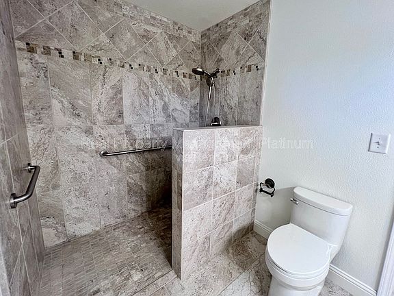5th image of 9193 N Fowler Ave