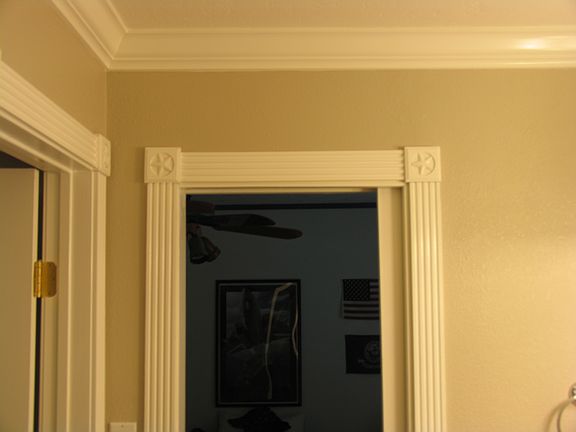 5th image of 208 Williamsport St