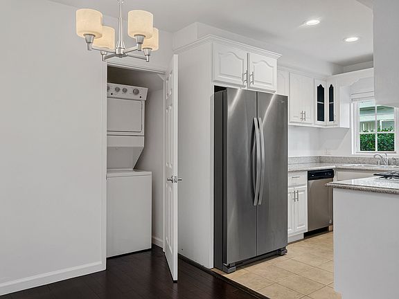 3rd image of 1055 S Bedford St APT 1