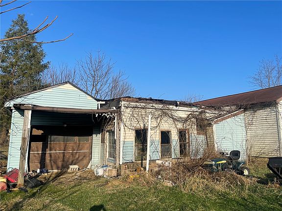 3rd image of 1000 Collinsburg Rd