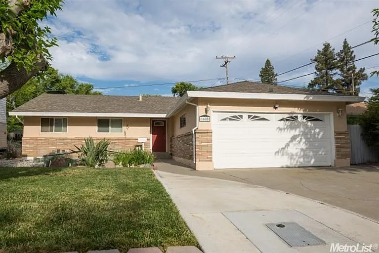 1608 6th St photo 1