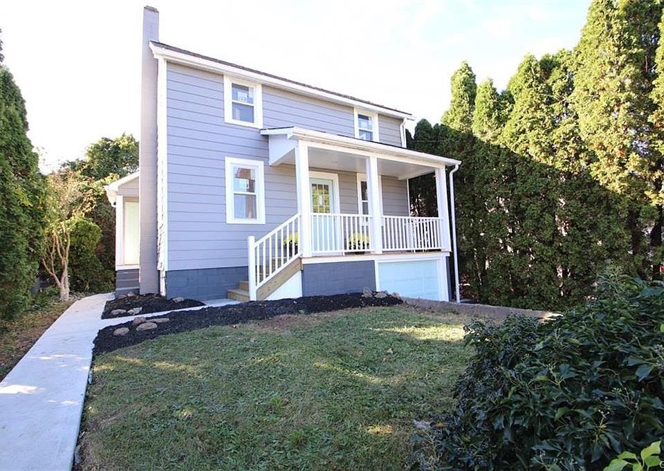 1st image of 615 S 27th St