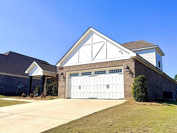 3rd image of 1219 McClain Dr