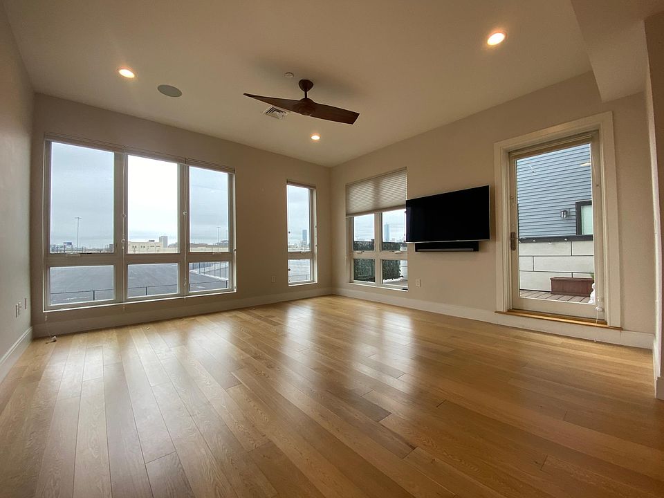1st image of 488 Dorchester Ave #2