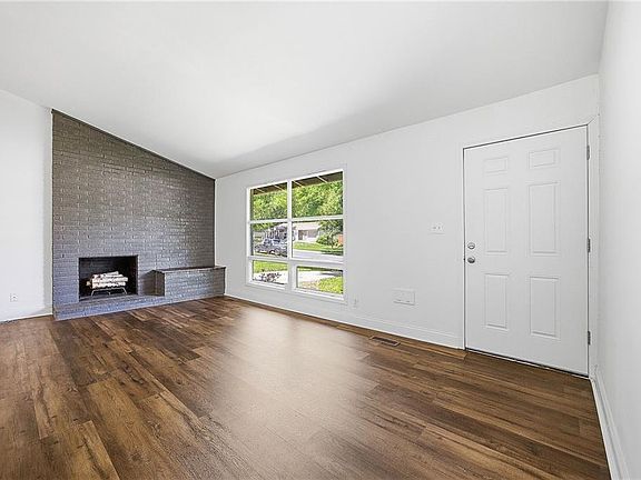 4th image of 5507 W 78th Ter