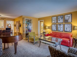 459 W 104th St UNIT B, Kansas City, MO 64114