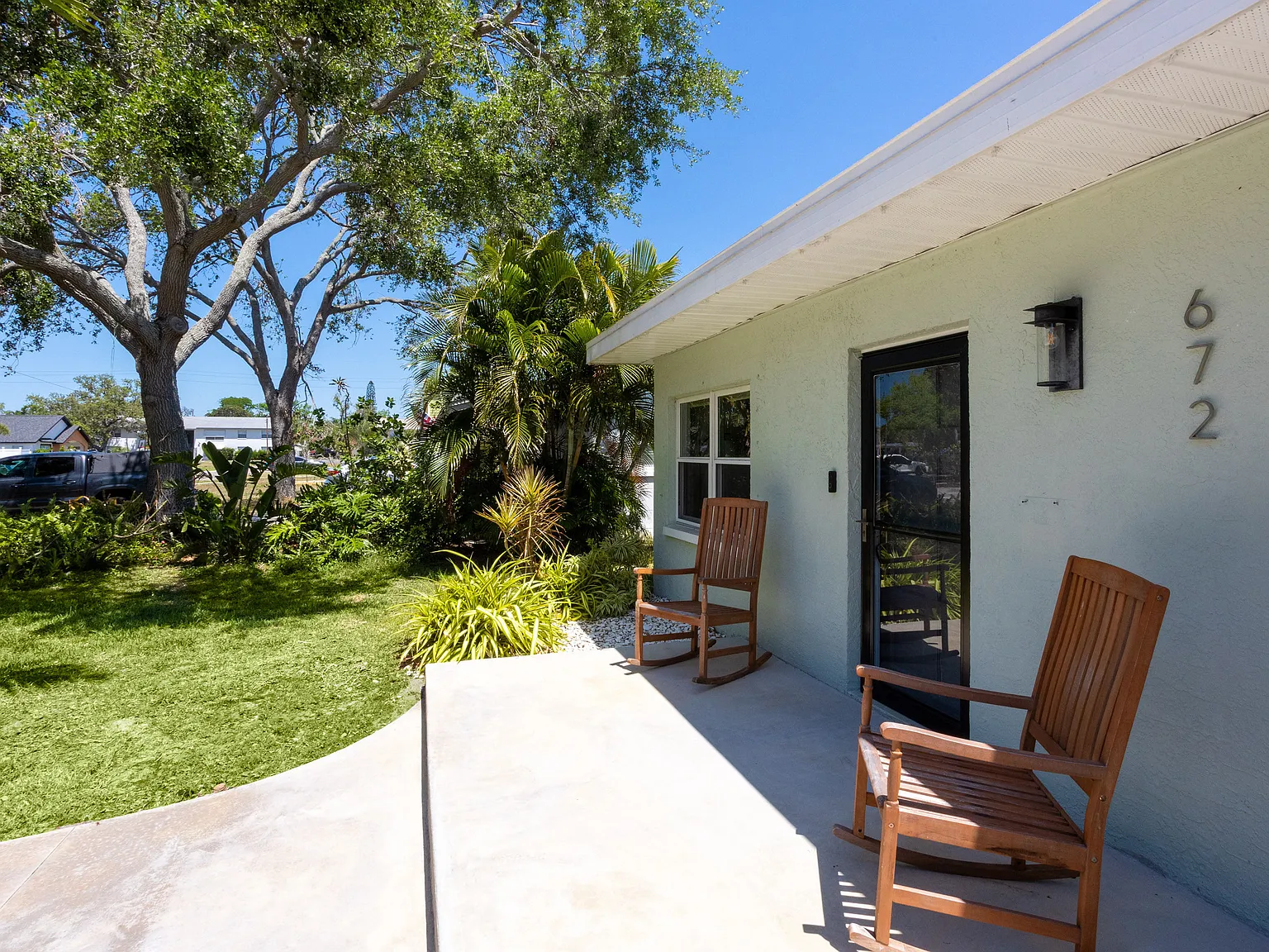 672 Folsom St S — Photo 4