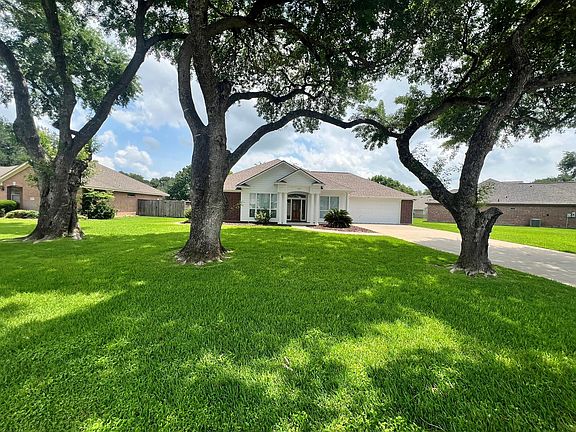 3rd image of 2902 Turtle Creek Dr