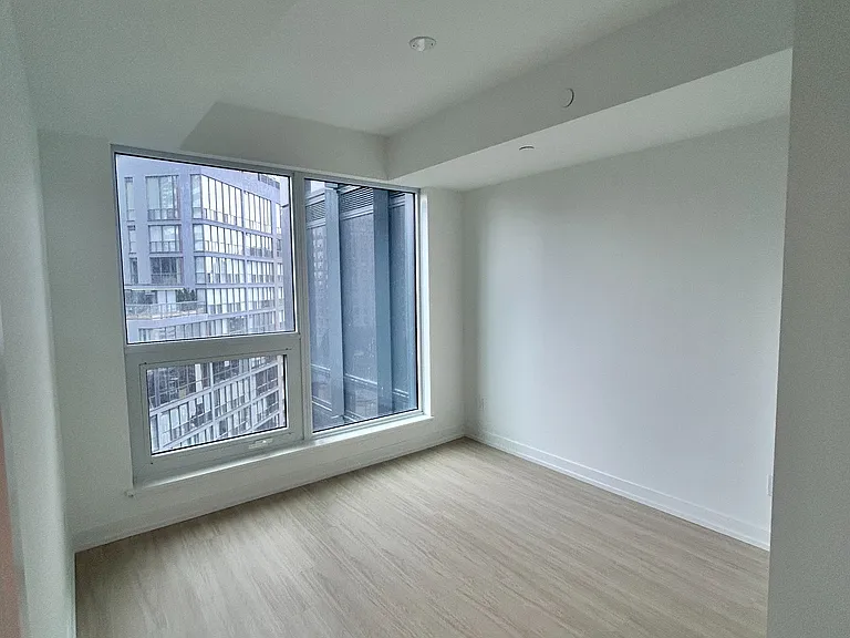 8 Wellesley St W #2702 — Photo 6