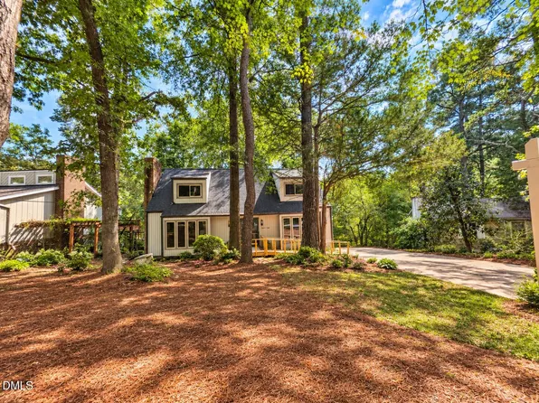 708 Dawnwood Ct, Raleigh, NC 27609