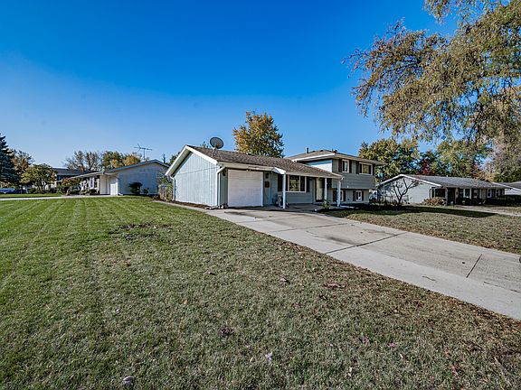 4th image of 1601 Kingston Ln