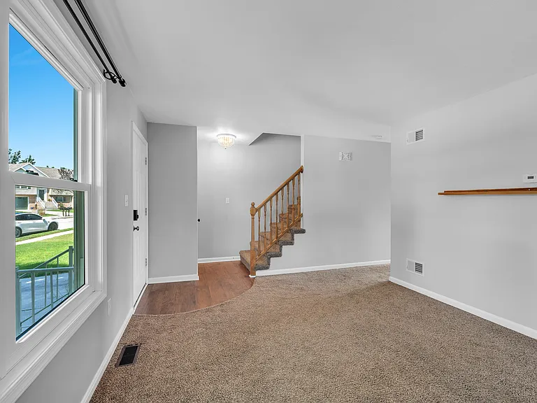 41 Squire Cir — Photo 5