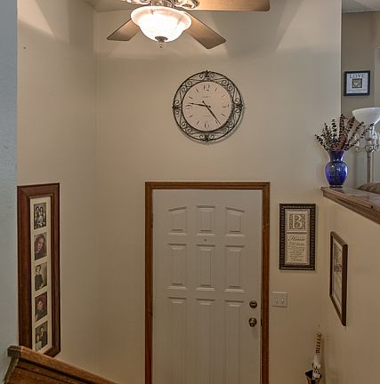 3rd image of 1000 NE Lindberg Dr
