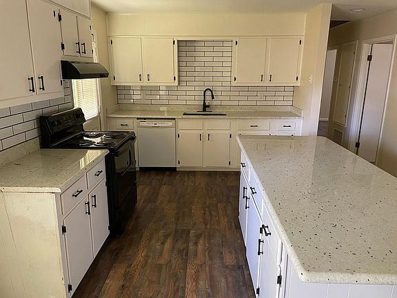 5th image of 312 Walters St