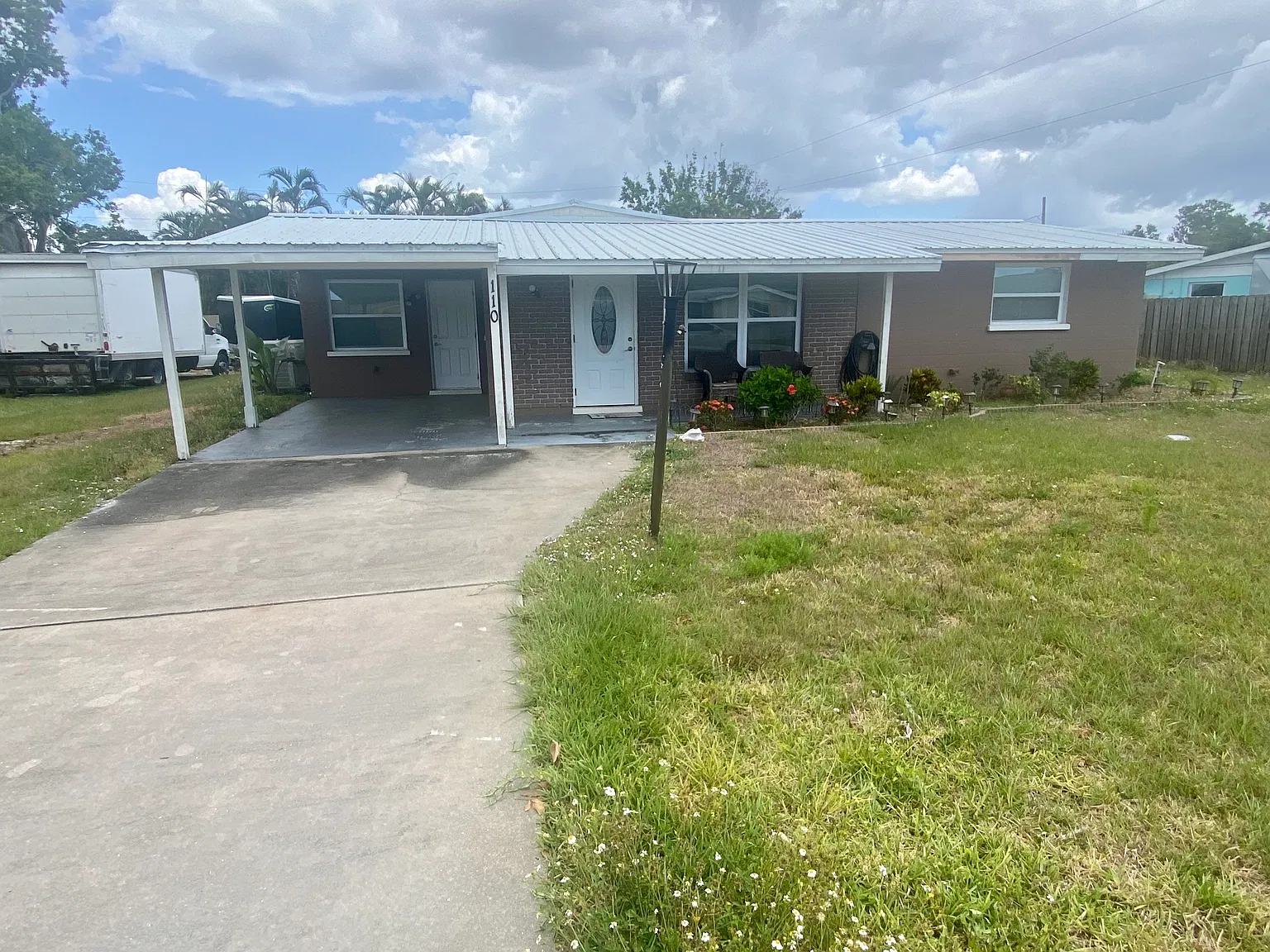 3 bed, 1572 sqft, $1,750 — Photo 1