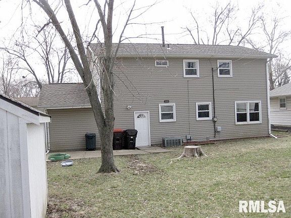 3rd image of 2105 W Virginia Ave