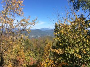 92 Apple Brandy Way, Burnsville, NC 28714