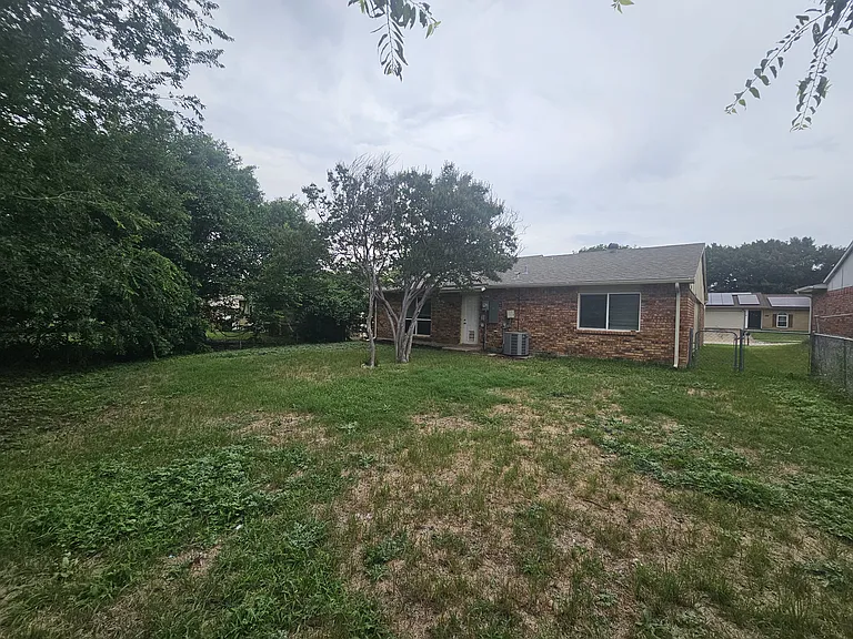 524 Oldbridge Dr — Photo 15
