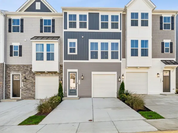 9453 Greenbrew Way, Fredericksburg, VA 22407