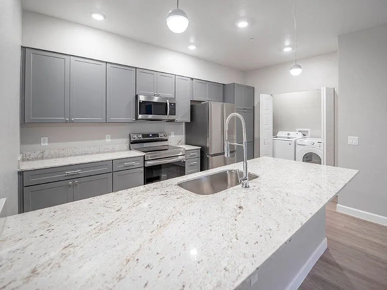Inspiration Apartments — Photo 1