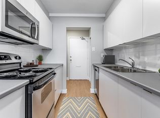 797 Jane Street, Toronto, ON M6N 4B8